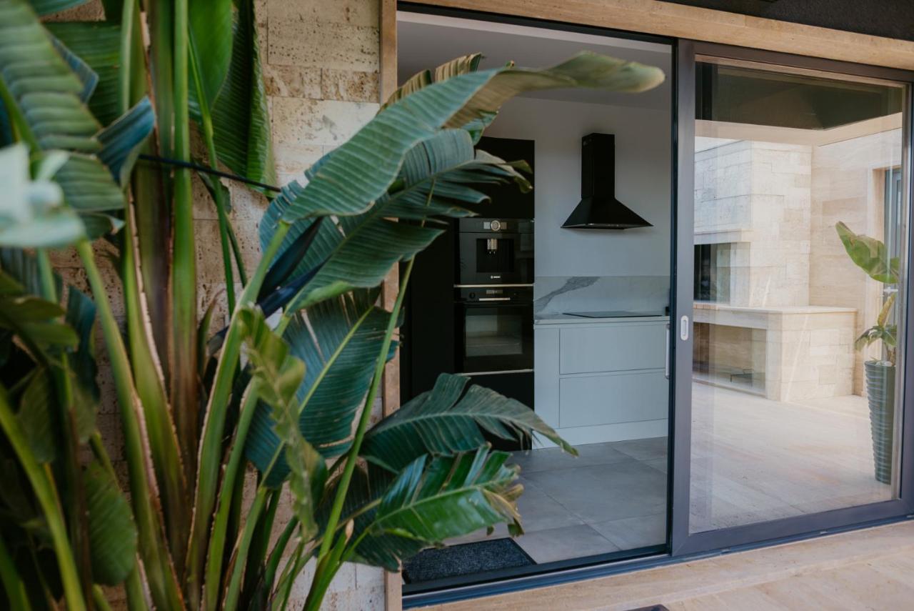 Villa Bloomhill Escape