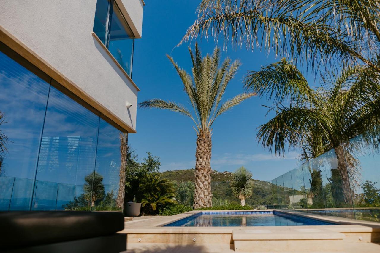 Bloomhill Escape Villa *