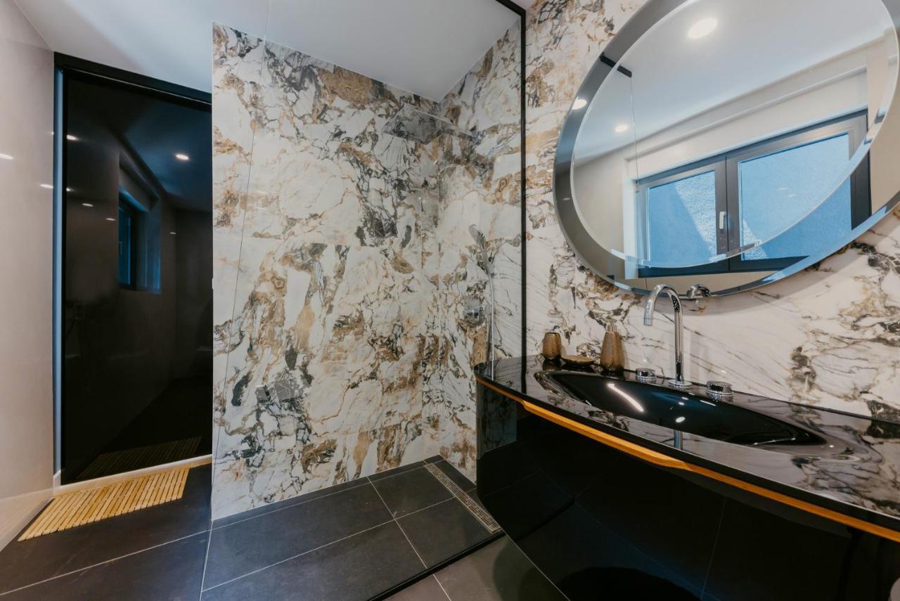 Bloomhill Escape Villa